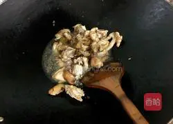 Illustration of how to make Sichuan Spicy Chicken 6