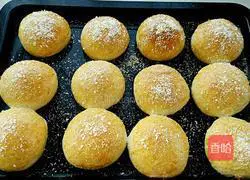 Coconut bean paste bread recipe 17