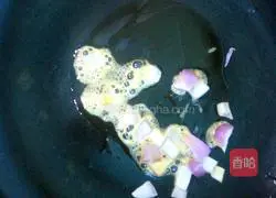 Illustration of how to make braised noodles 5