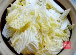 Illustration of how to make cabbage and tofu stew 6