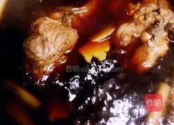 Illustration of braised pork elbow 9