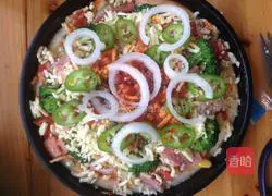 Illustration of how to make shrimp and bacon pizza 6