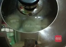 Illustration of how to make peanut sesame buns 13