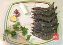 Illustration of home-style fried shrimps 1