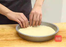 Illustration of how to make mushroom and bacon pizza 2