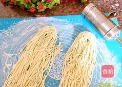 Illustration of how to make braised noodles with chives, tomatoes and eggs 13