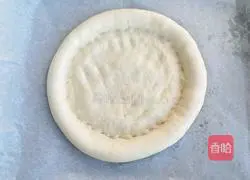 Salt can be Illustration of how to make salty double pizza 6
