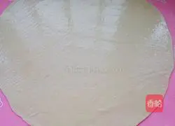 Illustration of how to make bacon rolls 9