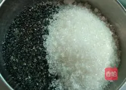 Illustration of how to make sesame candy buns 6