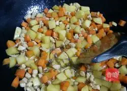 Illustration of how to make curry chicken rice 6