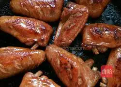 Illustration of how to braised chicken wings in red wine 4