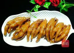 Illustration of how to make five-spice braised chicken feet 8