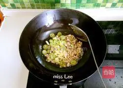 Homemade Sauce Illustration of making noodles 6