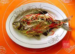 Illustration of how to steam Wuchang fish 6