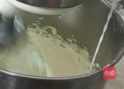 Gold Pillow Cake Recipe Illustration 4