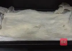 Illustration of how to make meat floss bread 10