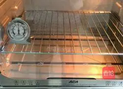 Illustration of how to make flower cheese bread 15