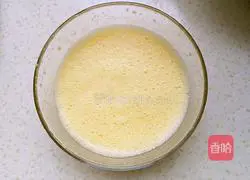 Coco Chiffon (Eight Inch) Recipe Illustration 8