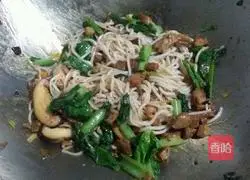 Nanchang fried rice noodles recipe 8