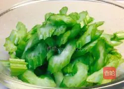 Cold Chicken Illustration of how to make silk 1