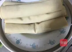 Illustration of how to make thousands of meat rolls 11