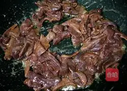 Illustration of how to make kimchi and pork liver 7