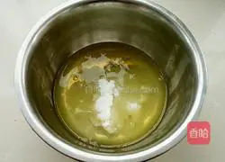 Illustration of how to make matcha honey 5