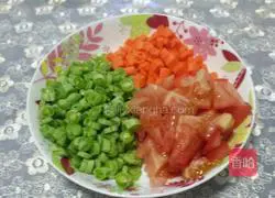 Illustration of how to make vegetarian braised noodles 1