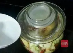 Illustration of making homemade Sichuan pickles 7