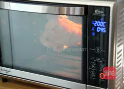 Chicken is on the table, and the Orleans roast chicken is more delicious than KFC.Illustration 7