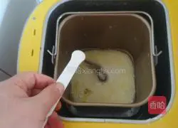 Old Golden Bread Recipe Illustration 3