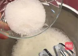 Illustration of how to make orange spotted cake roll 6