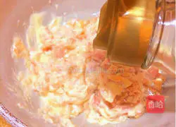 Illustration of how to make shredded tuna and radish salad 5