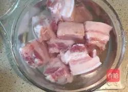 Illustration of how to make fried pot barbecue 1