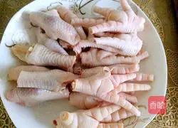 Illustration of how to make steamed chicken feet with black bean sauce 2