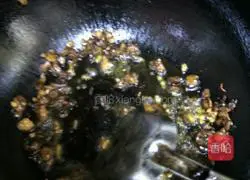 Illustration of how to make lettuce wraps 4