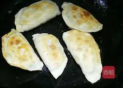 Illustration of how to make the leek box 8