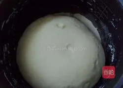 Illustration of how to make sesame candy buns 1