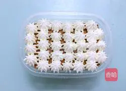 Illustration of how to make a cake box 21