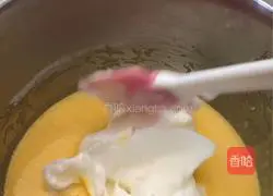 Illustration of how to make orange spotted cake roll 13