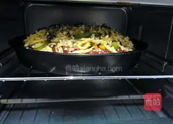 Illustration of how to make pastoral style pizza 15