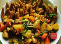 Illustration of how to make colorful braised chicken feet 7