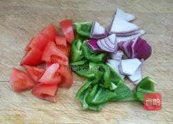 Illustration of how to make large plate of fried chicken slices 2