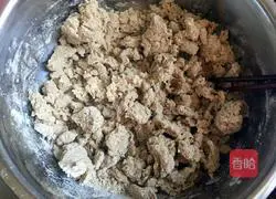 Illustration of how to make spicy noodles with skewers 4