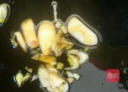 Illustration of home-style braised chicken 4