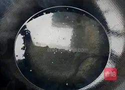 Illustration of how to make braised water with water 3