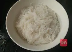 Illustration of how to make beef powder 7