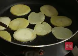 Illustration of how to make spicy griddle potatoes 3