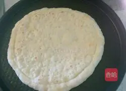 Illustration of how to make pizza with electric pan 9