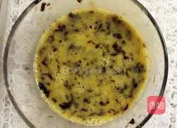 Illustration of how to make olive, vegetable and egg pan-fried bread slices 1